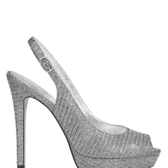 Adrianna Papell "Rita" Peep Toe Sling
Backs size 8 - Picture 1 of 5